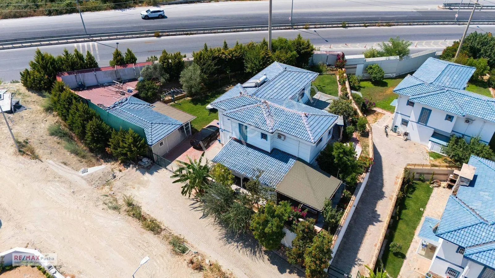 Kuşadası’nda Tam Müstakil Deniz Manzaralı Villa — fotoğraf 7