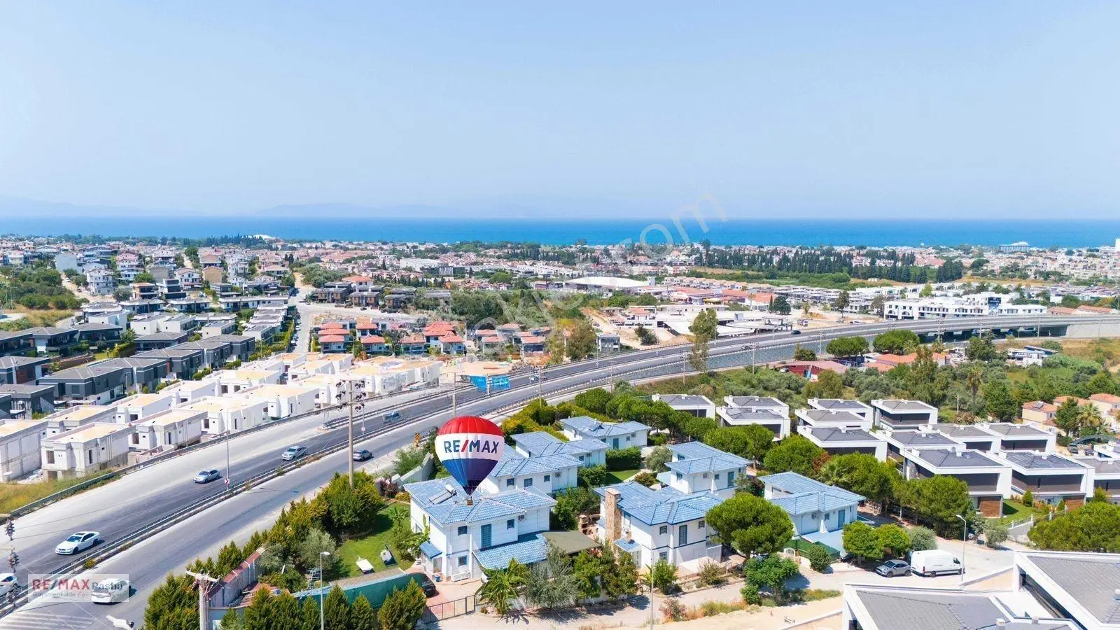 Kuşadası’nda Tam Müstakil Deniz Manzaralı Villa — fotoğraf 8