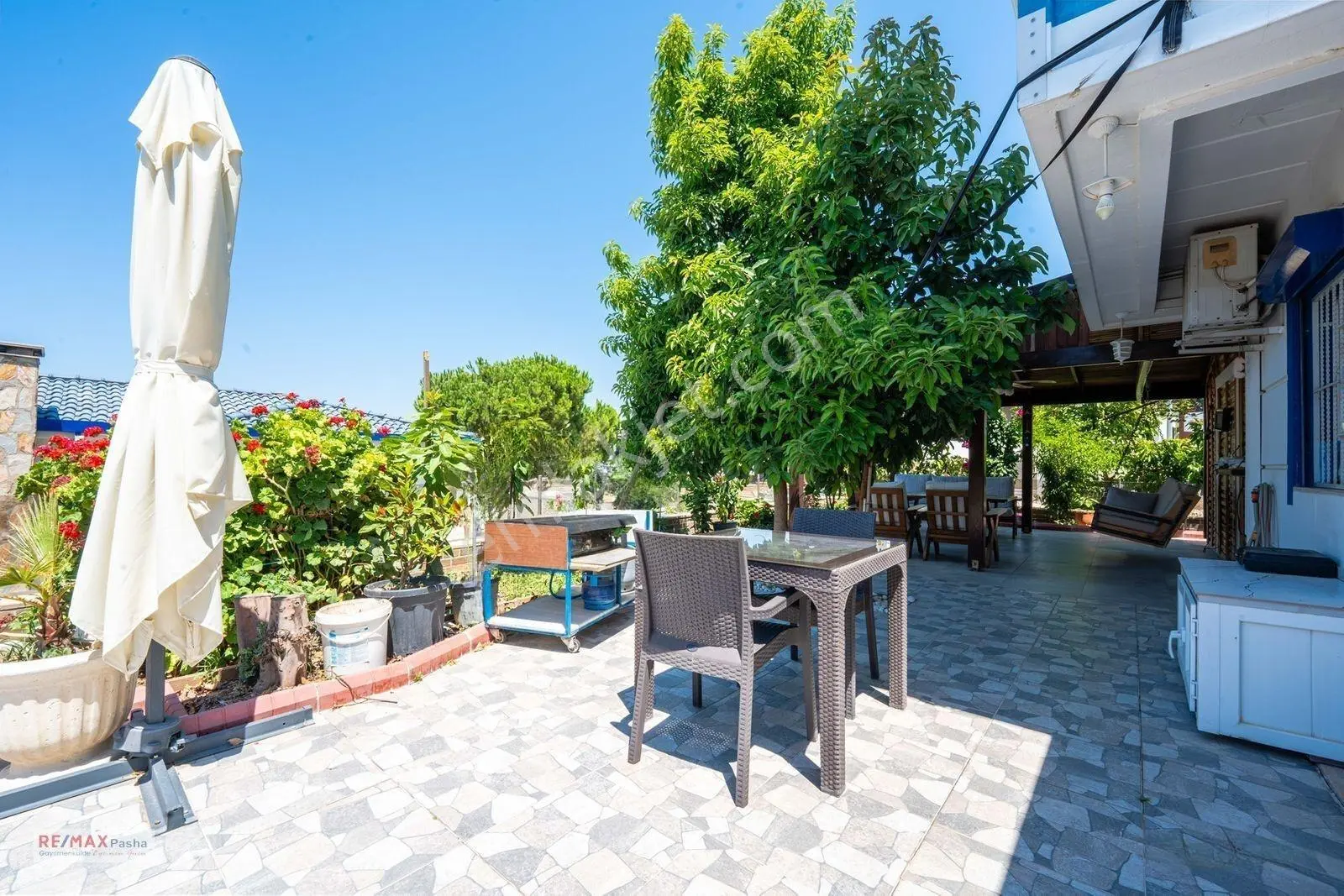 Kuşadası’nda Tam Müstakil Deniz Manzaralı Villa — fotoğraf 19