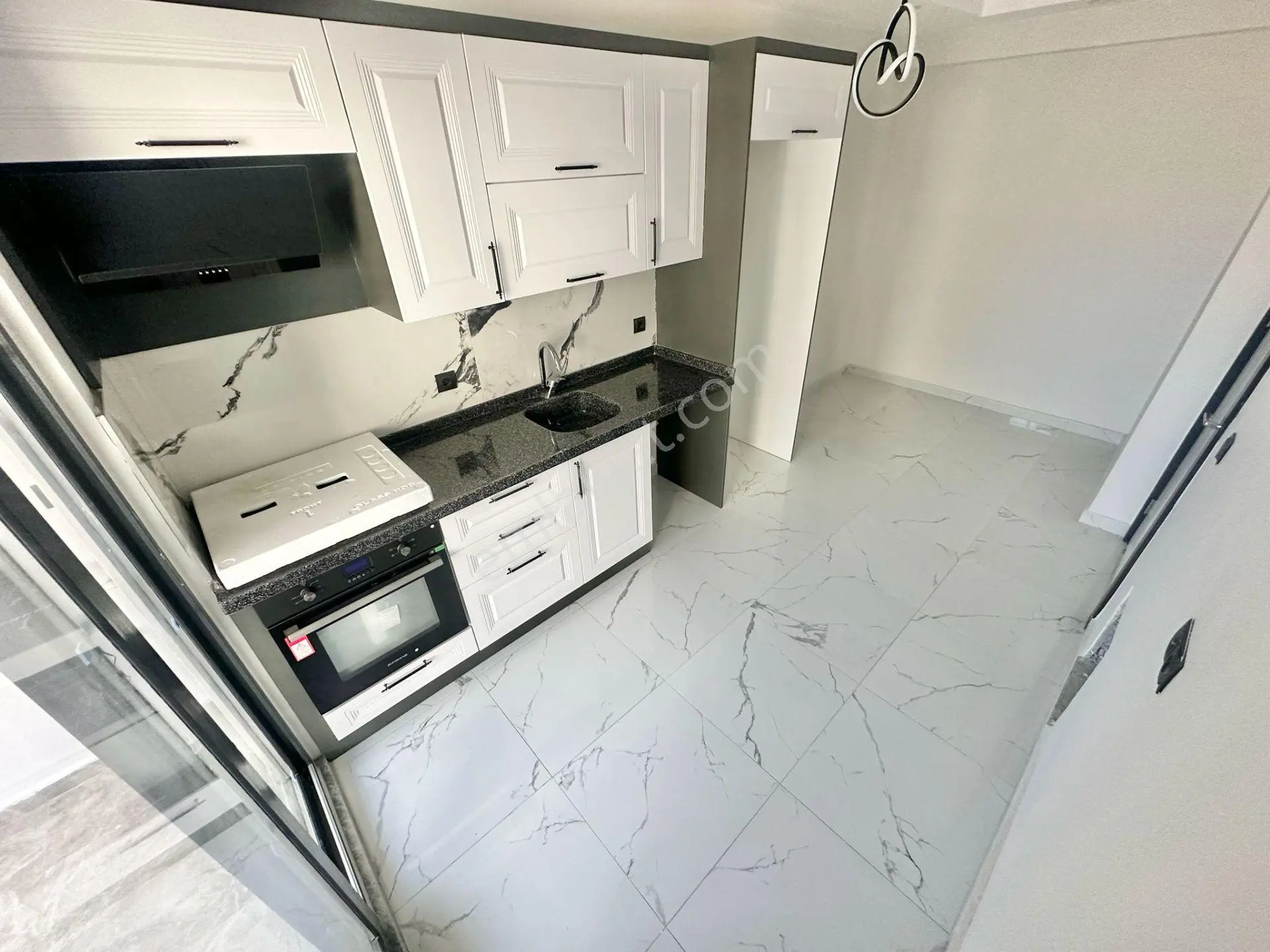 ꧁ay Emlak'tan꧂akçay'da Kapalı Otoparklı Kazdağı Manzaralı Geniş Teraslı Satılık 2+1 Dubleks Daire — fotoğraf 3