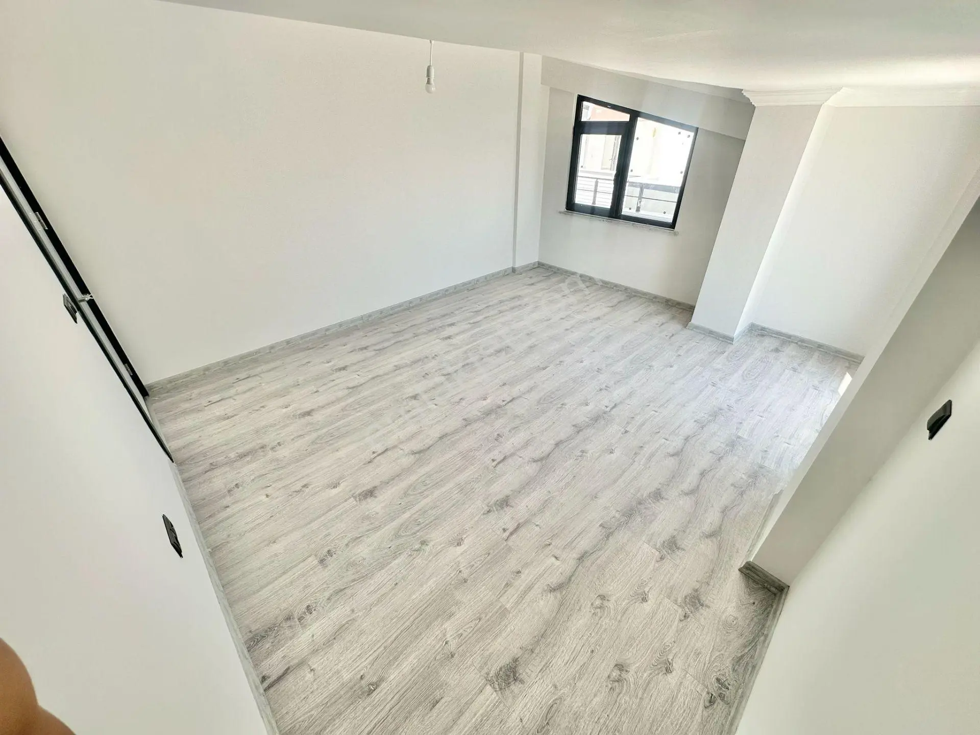 ꧁ay Emlak'tan꧂akçay'da Kapalı Otoparklı Kazdağı Manzaralı Geniş Teraslı Satılık 2+1 Dubleks Daire — fotoğraf 14
