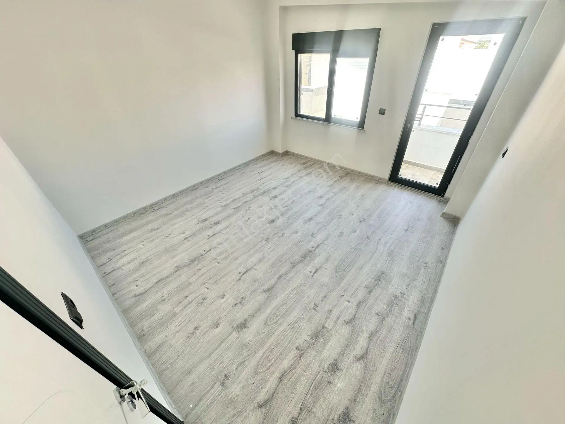 ꧁ay Emlak'tan꧂akçay'da Kapalı Otoparklı Kazdağı Manzaralı Geniş Teraslı Satılık 2+1 Dubleks Daire — fotoğraf 18