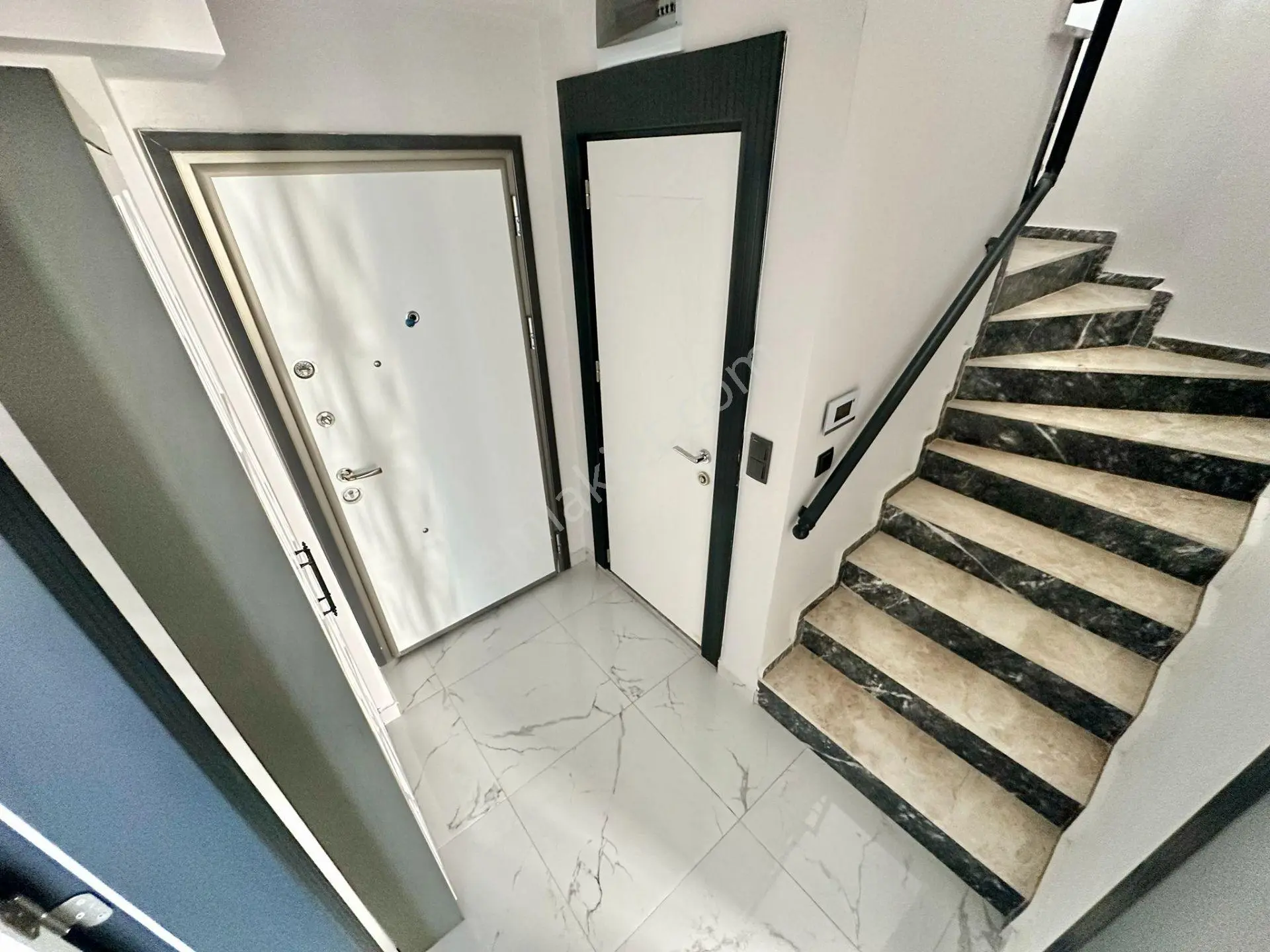 ꧁ay Emlak'tan꧂akçay'da Kapalı Otoparklı Kazdağı Manzaralı Geniş Teraslı Satılık 2+1 Dubleks Daire — fotoğraf 33