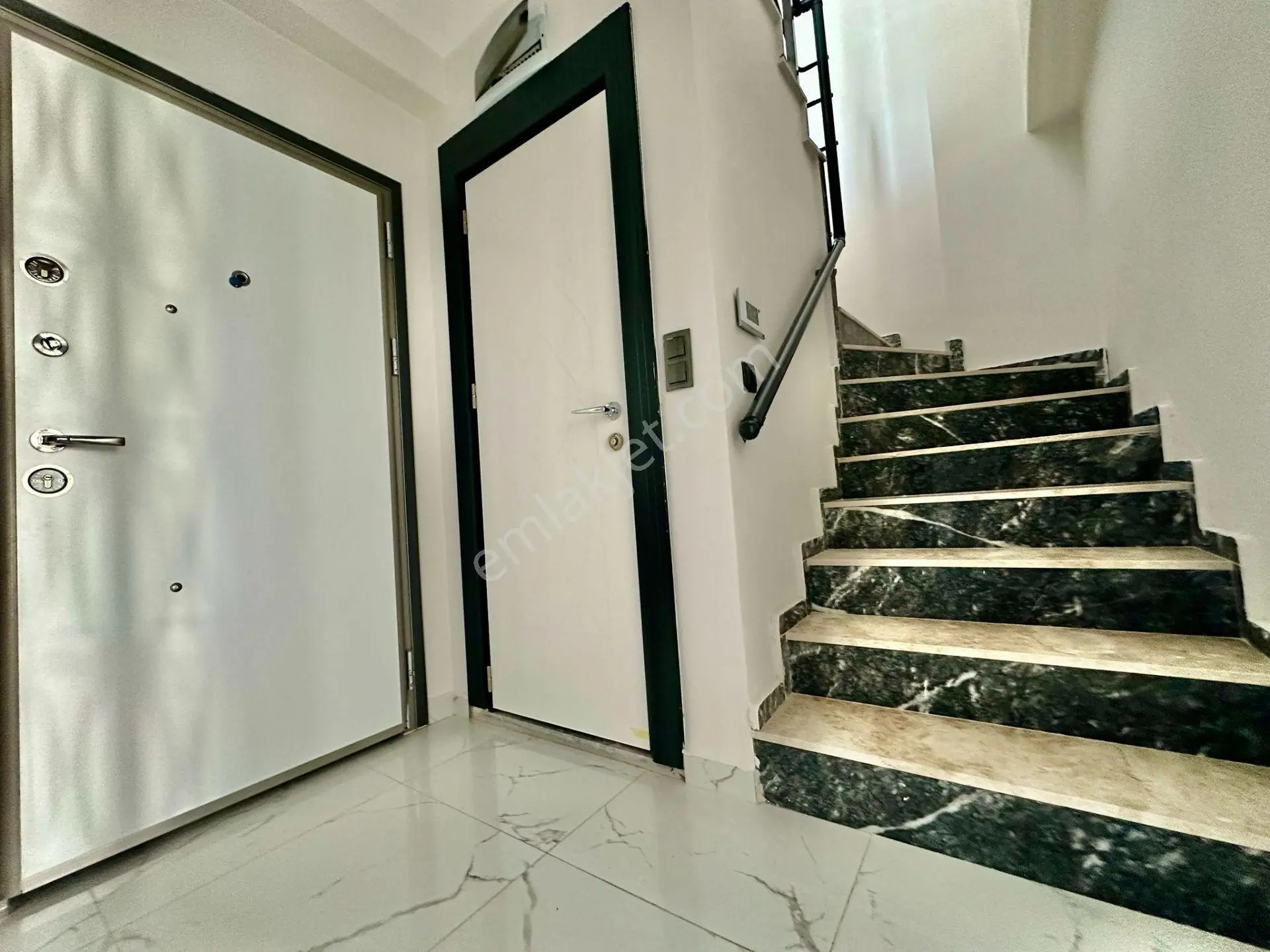 ꧁ay Emlak'tan꧂akçay'da Kapalı Otoparklı Kazdağı Manzaralı Geniş Teraslı Satılık 2+1 Dubleks Daire — fotoğraf 34