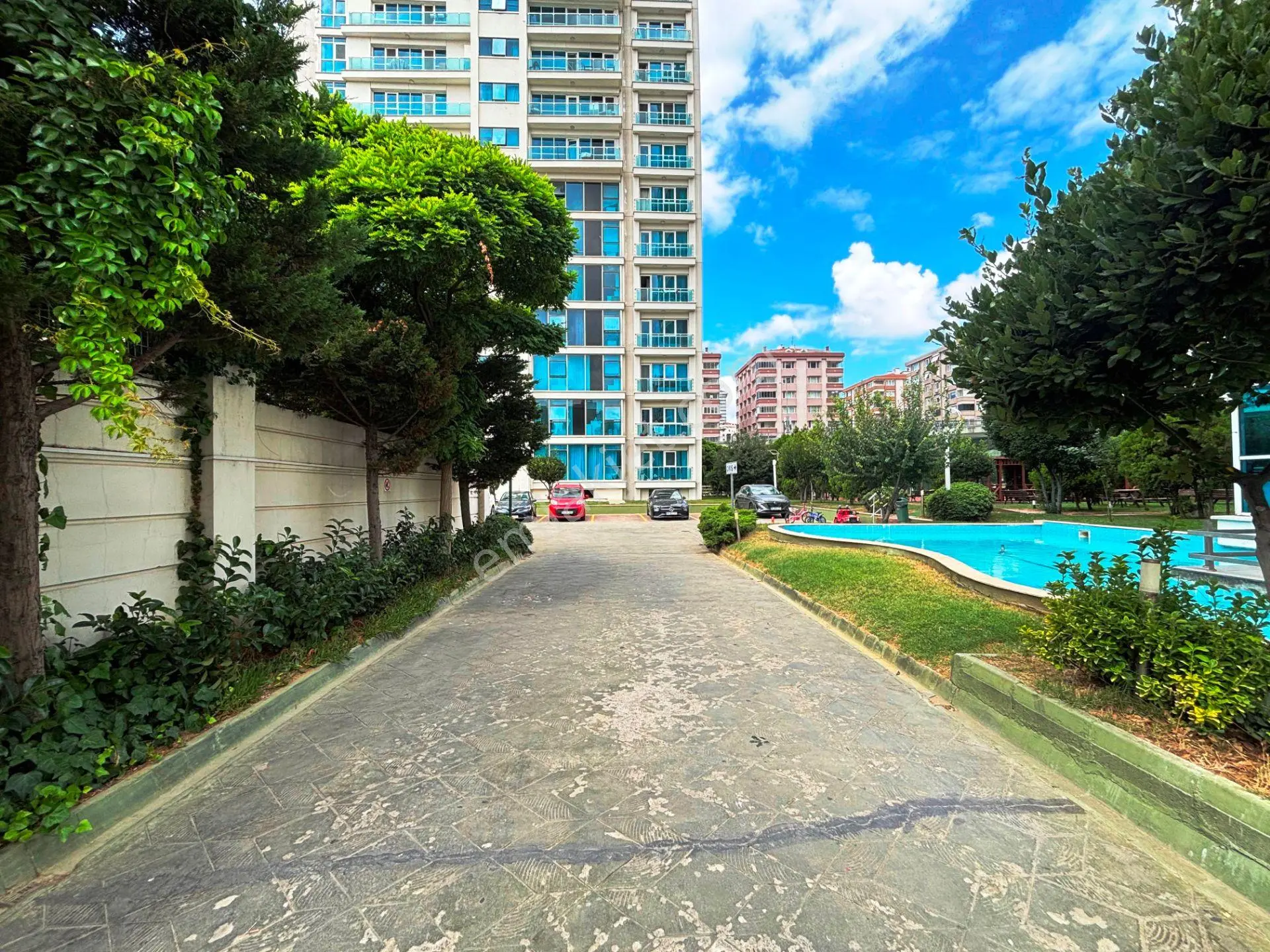Dap Royal Towers'Da 10.Kat Deniz Manzaralı Büyük Tip Satılık 2+1