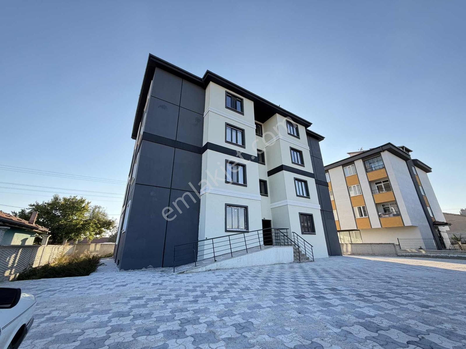 İstiklal Mh. Saraçoğlu Cd. Üzeri Geniş 2+1 Sıfır Satılık Daire! — fotoğraf 5