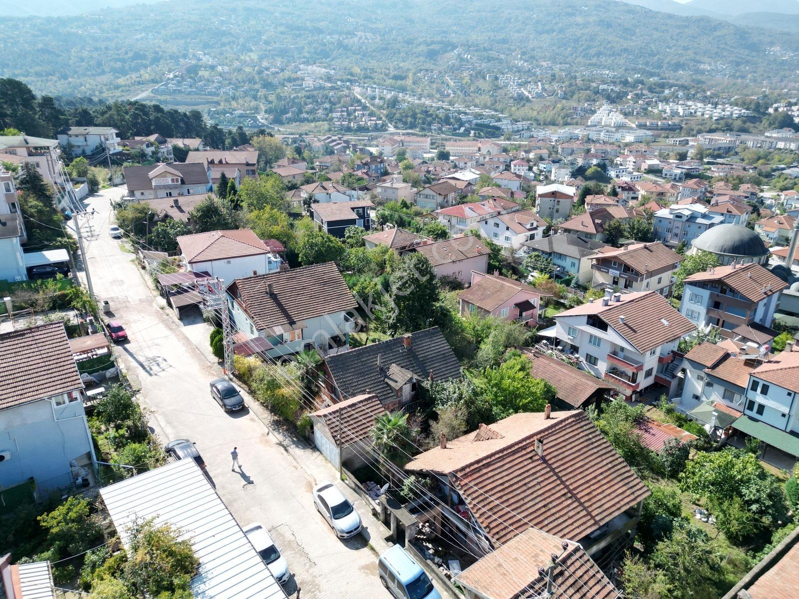 Satılık Göl Manzaralı E.müstakil Ev Ve 577 M2 İmarlı Arsa — fotoğraf 6