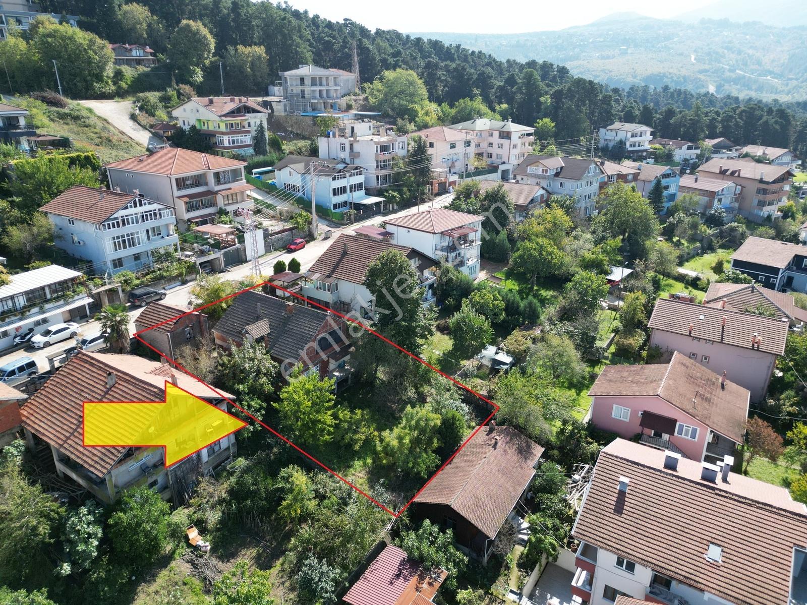 Satılık Göl Manzaralı E.müstakil Ev Ve 577 M2 İmarlı Arsa — fotoğraf 8