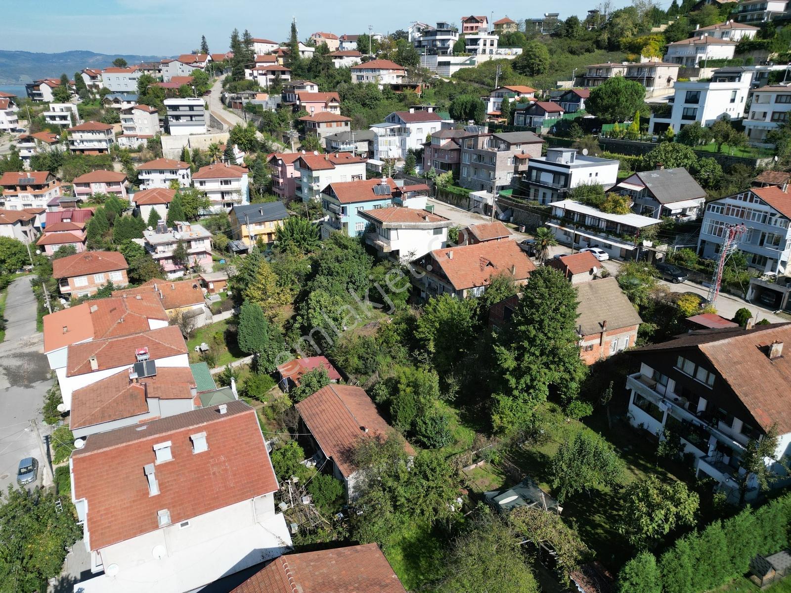 Satılık Göl Manzaralı E.müstakil Ev Ve 577 M2 İmarlı Arsa — fotoğraf 11