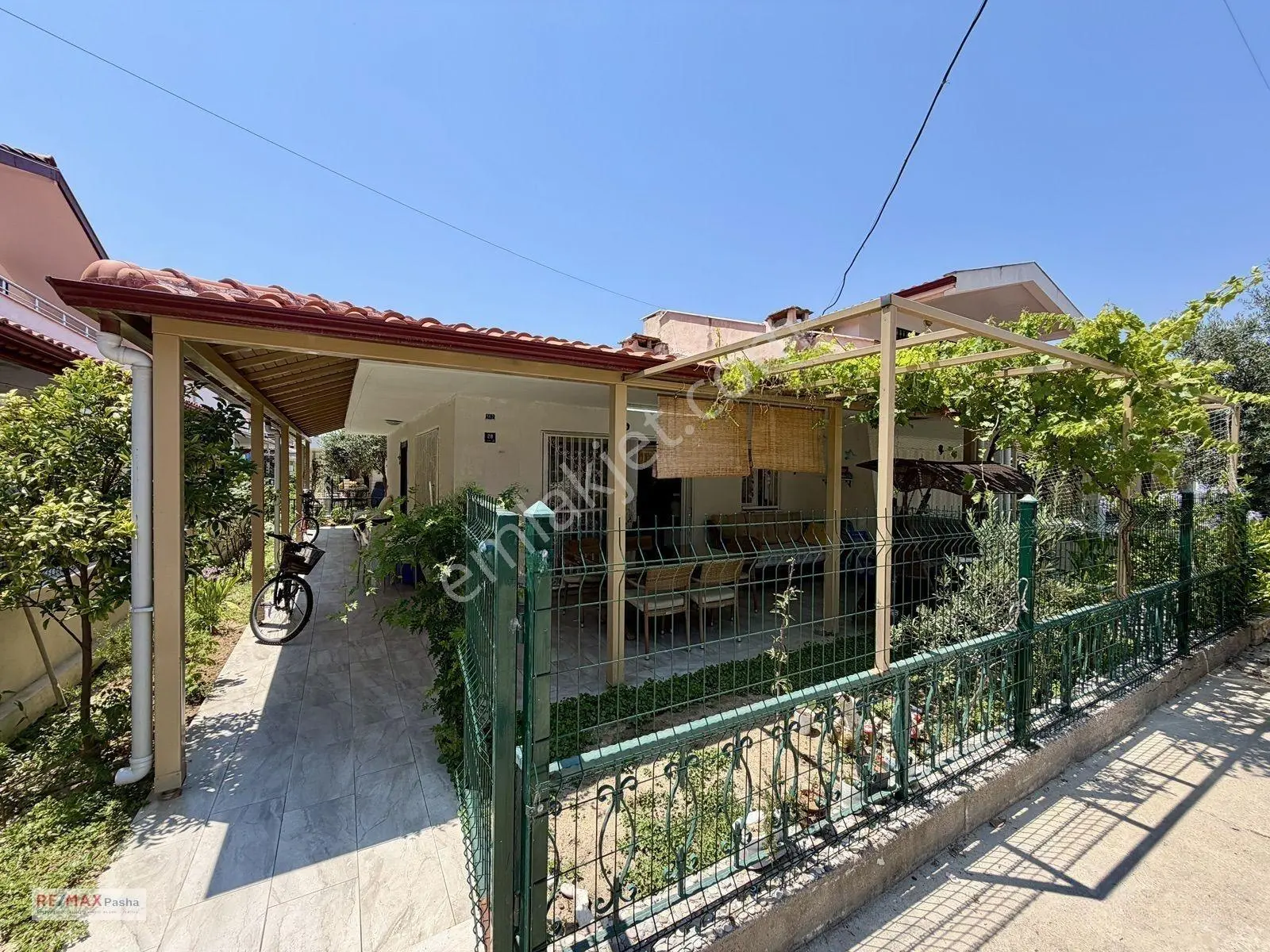 Kuşadası Nazilli Sitesinde Satılık Yazlık — fotoğraf 5