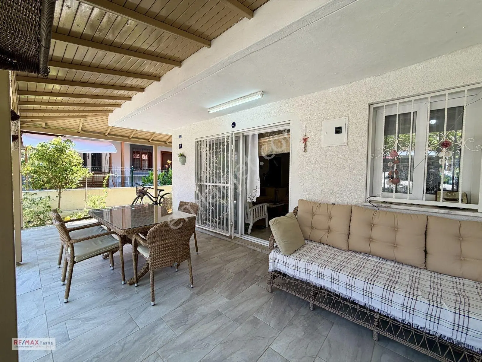 Kuşadası Nazilli Sitesinde Satılık Yazlık — fotoğraf 12