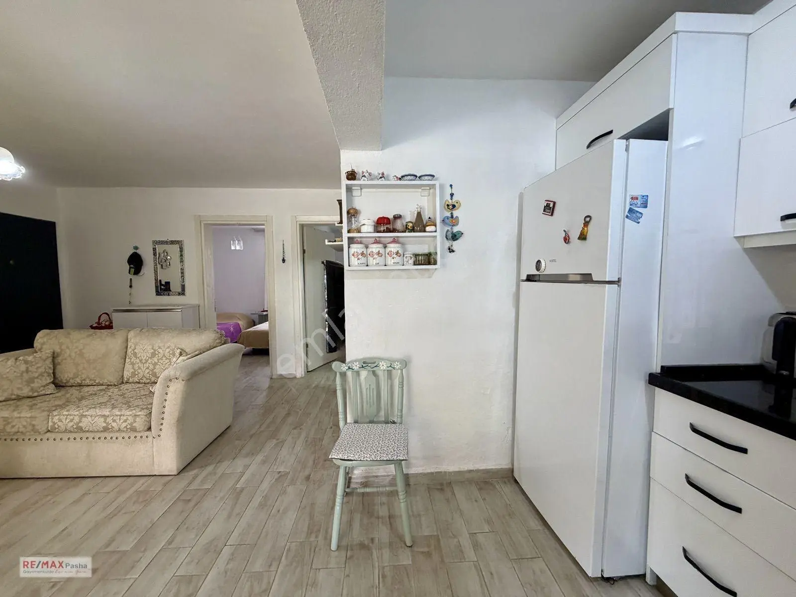 Kuşadası Nazilli Sitesinde Satılık Yazlık — fotoğraf 21