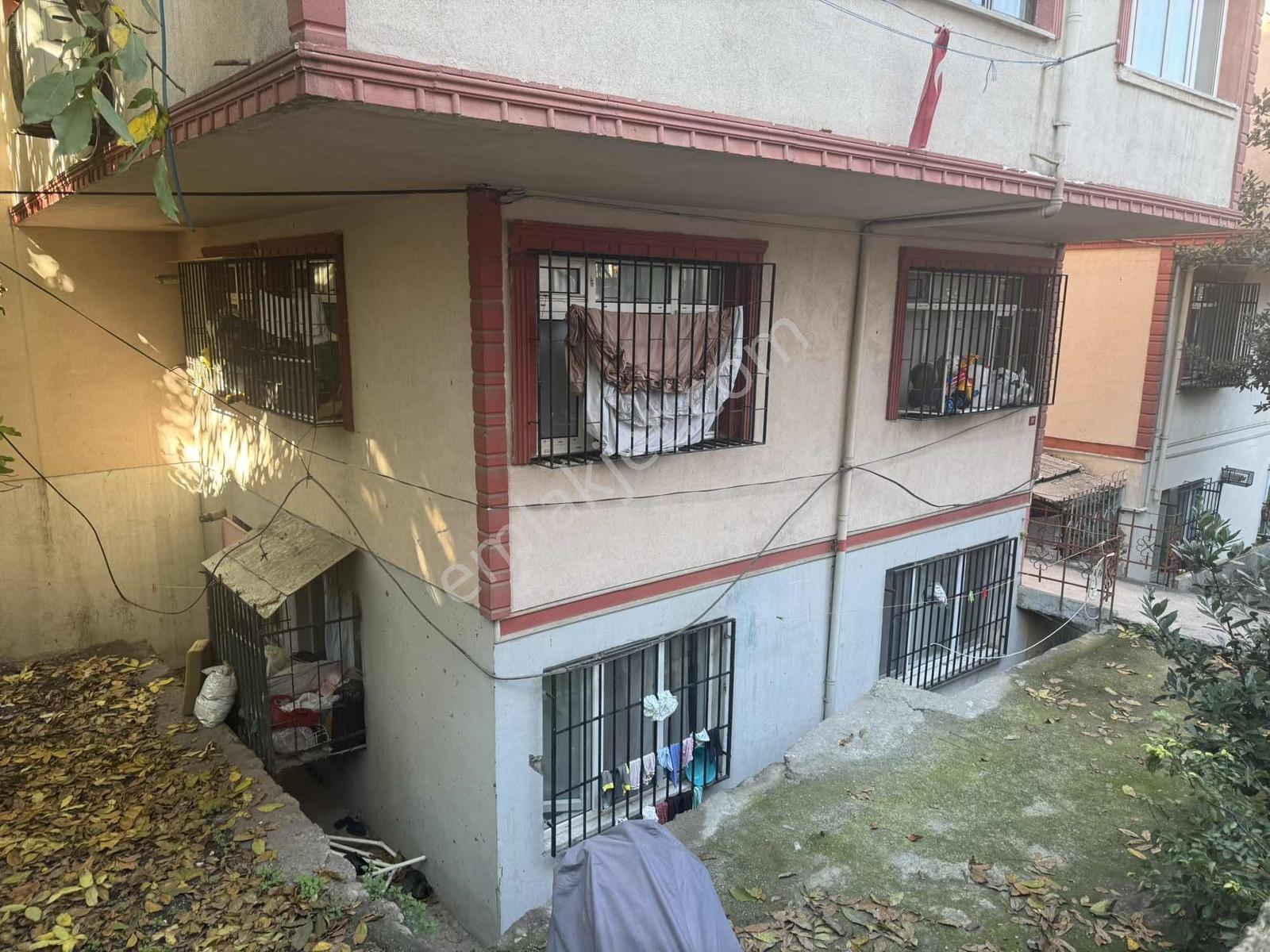 Merkezi Konumda Satılık Site İçinde 2 + 1 Daire