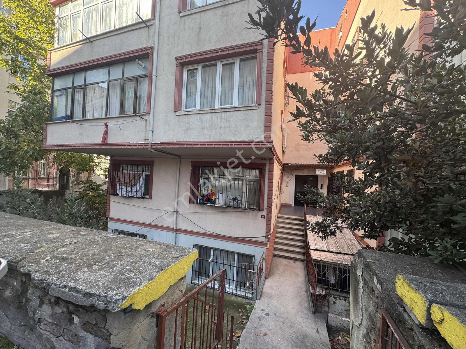 Merkezi Konumda Satılık Site İçinde 2 + 1 Daire — fotoğraf 3