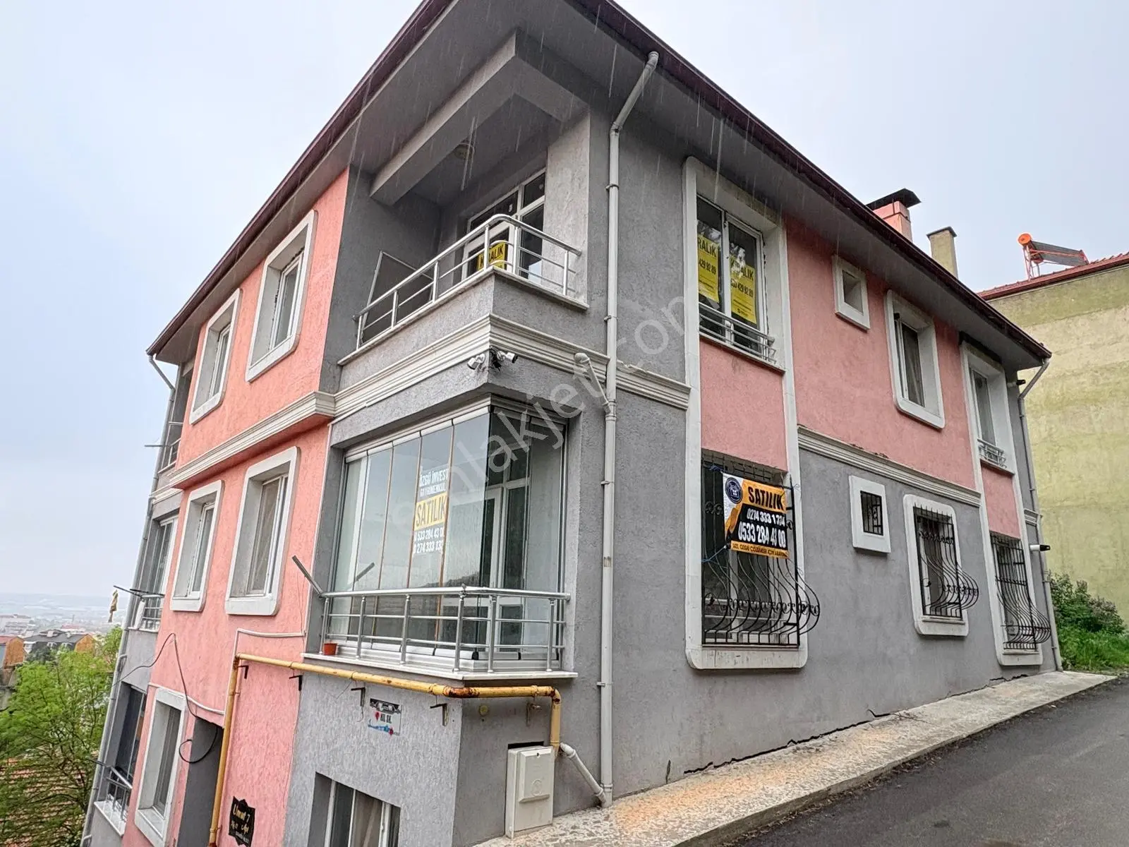 Fırsat... Özgü Invest'ten 30 Ağustos'da Yapılı 2+0 Daire — fotoğraf 2