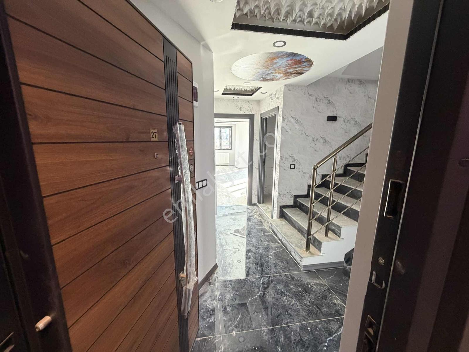 Gebze Adem Yavuz Mahallesinde 3+1Satılık Dubleks Daire