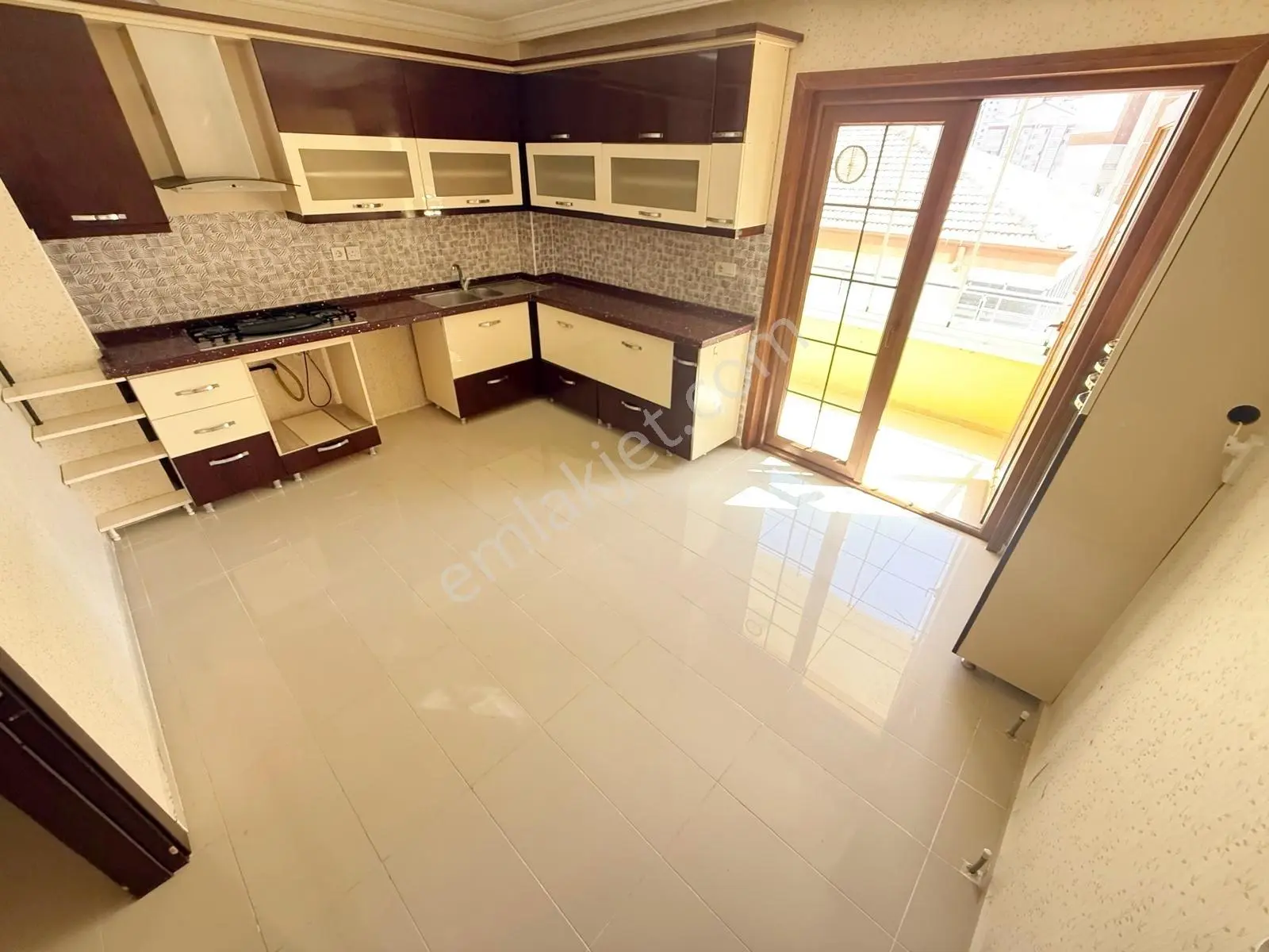 Rota'dan Pamuklarda Site İçi 2.kat Teras Balkonlu 145m2 Lüx 3+1! — fotoğraf 2
