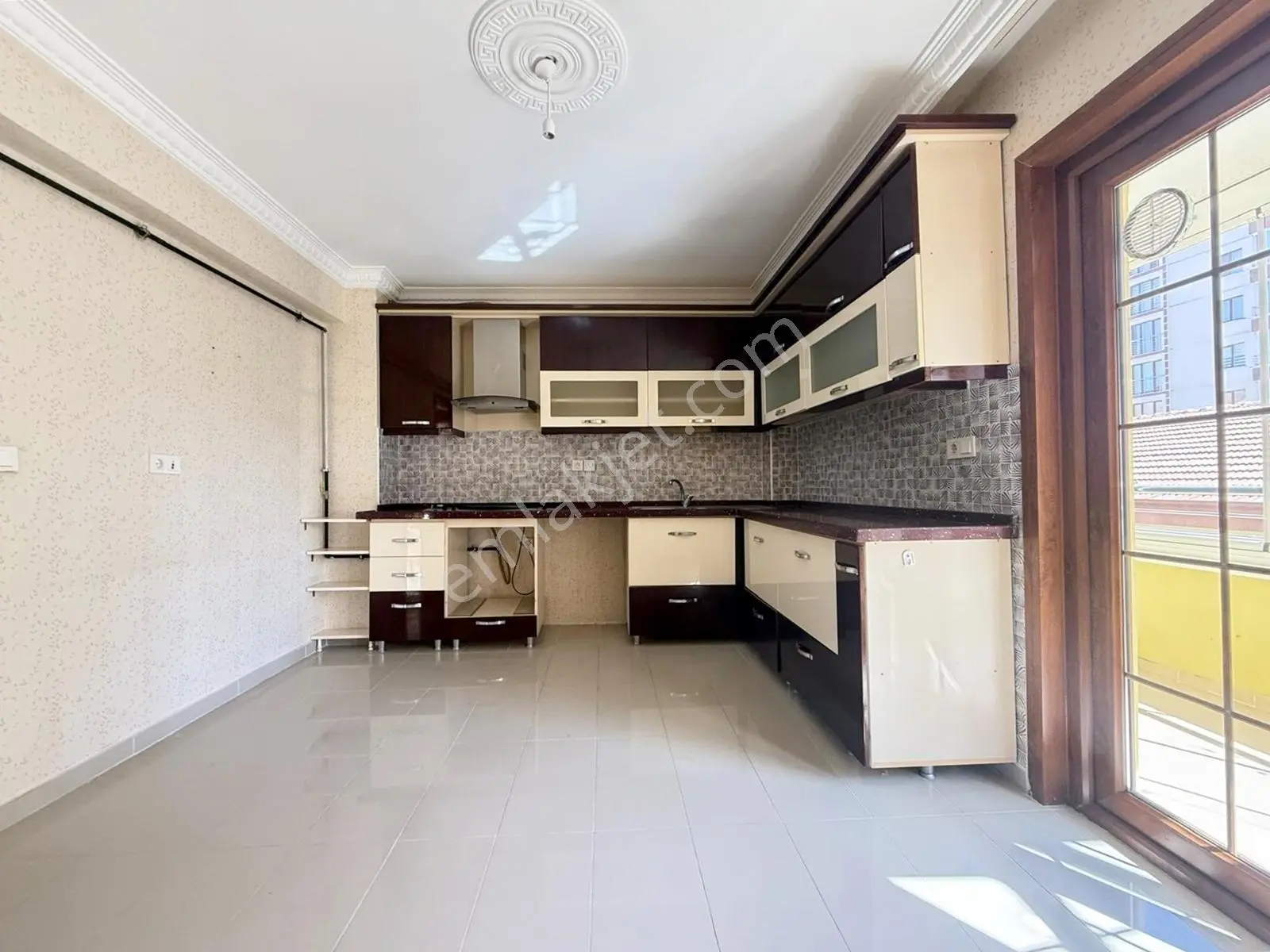 Rota'dan Pamuklarda Site İçi 2.kat Teras Balkonlu 145m2 Lüx 3+1! — fotoğraf 3