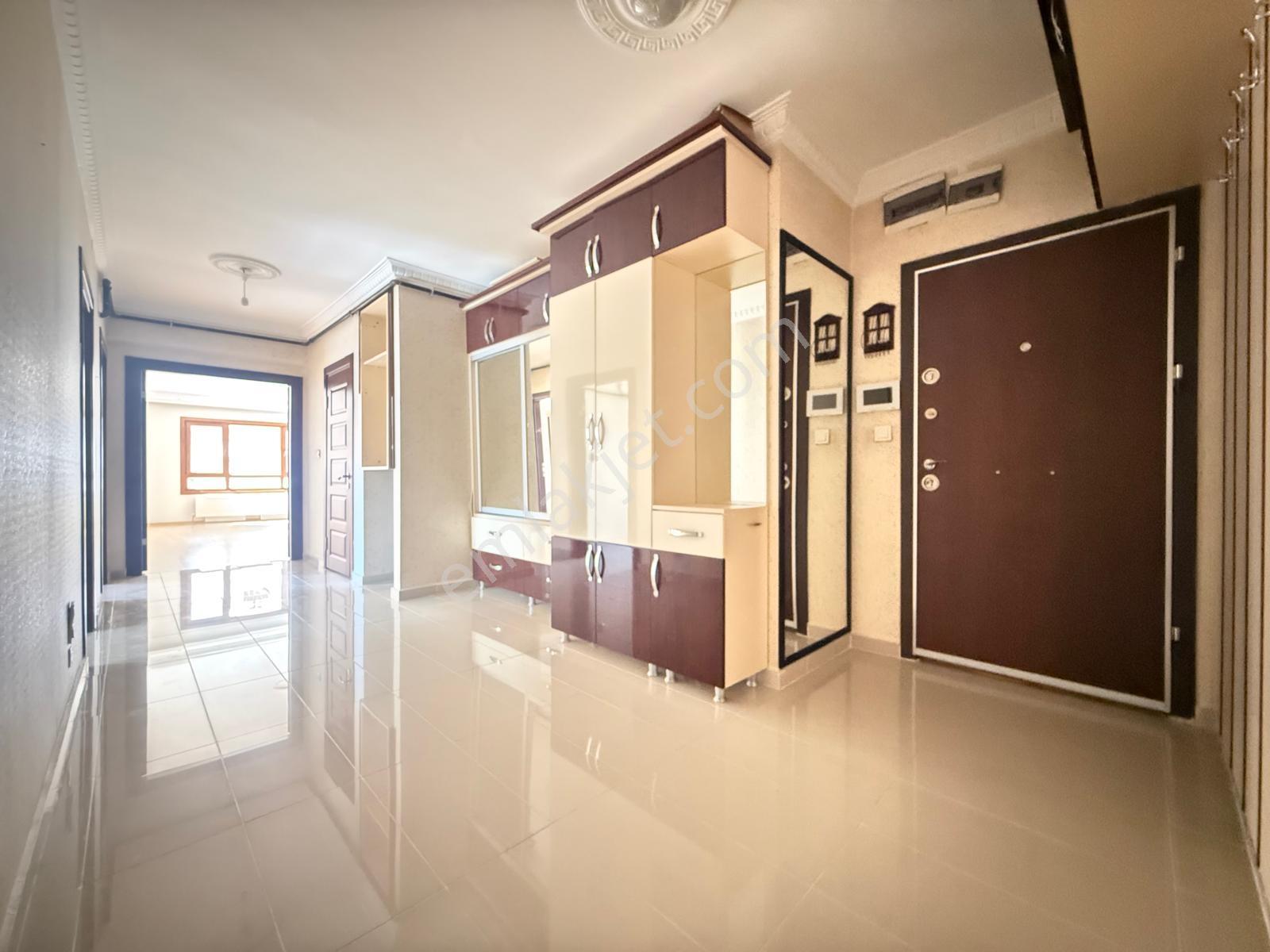 Rota'dan Pamuklarda Site İçi 2.kat Teras Balkonlu 145m2 Lüx 3+1! — fotoğraf 31
