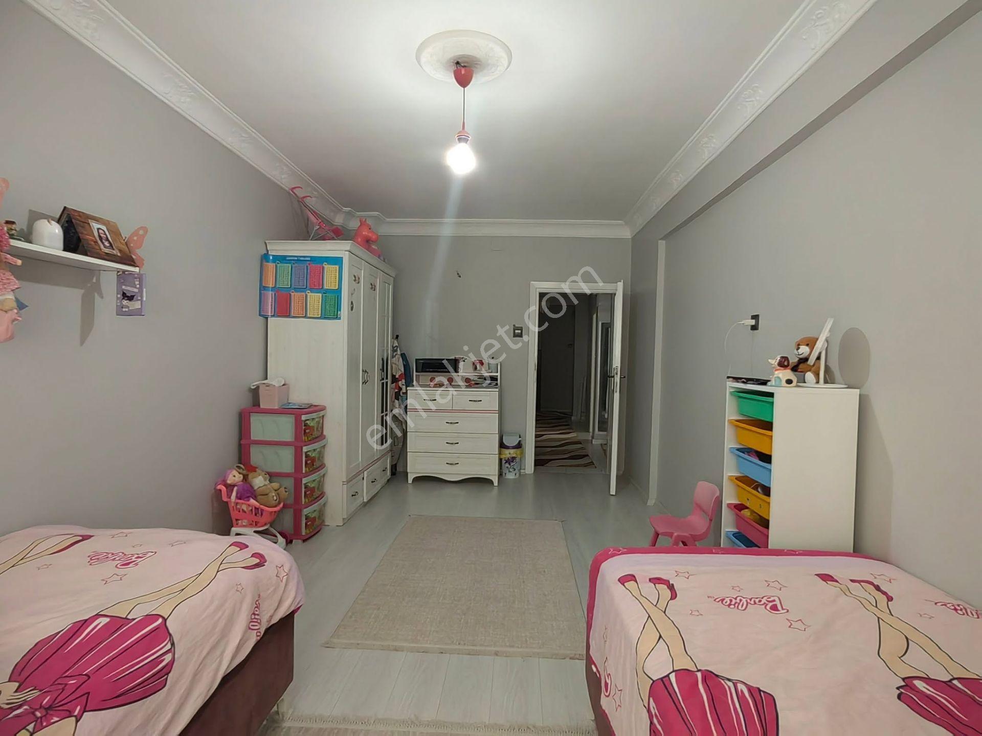 Nasreddin Emlaktan 24 Ağustos Caddesi Üzeri Satılık Bakımlı Daire — fotoğraf 7