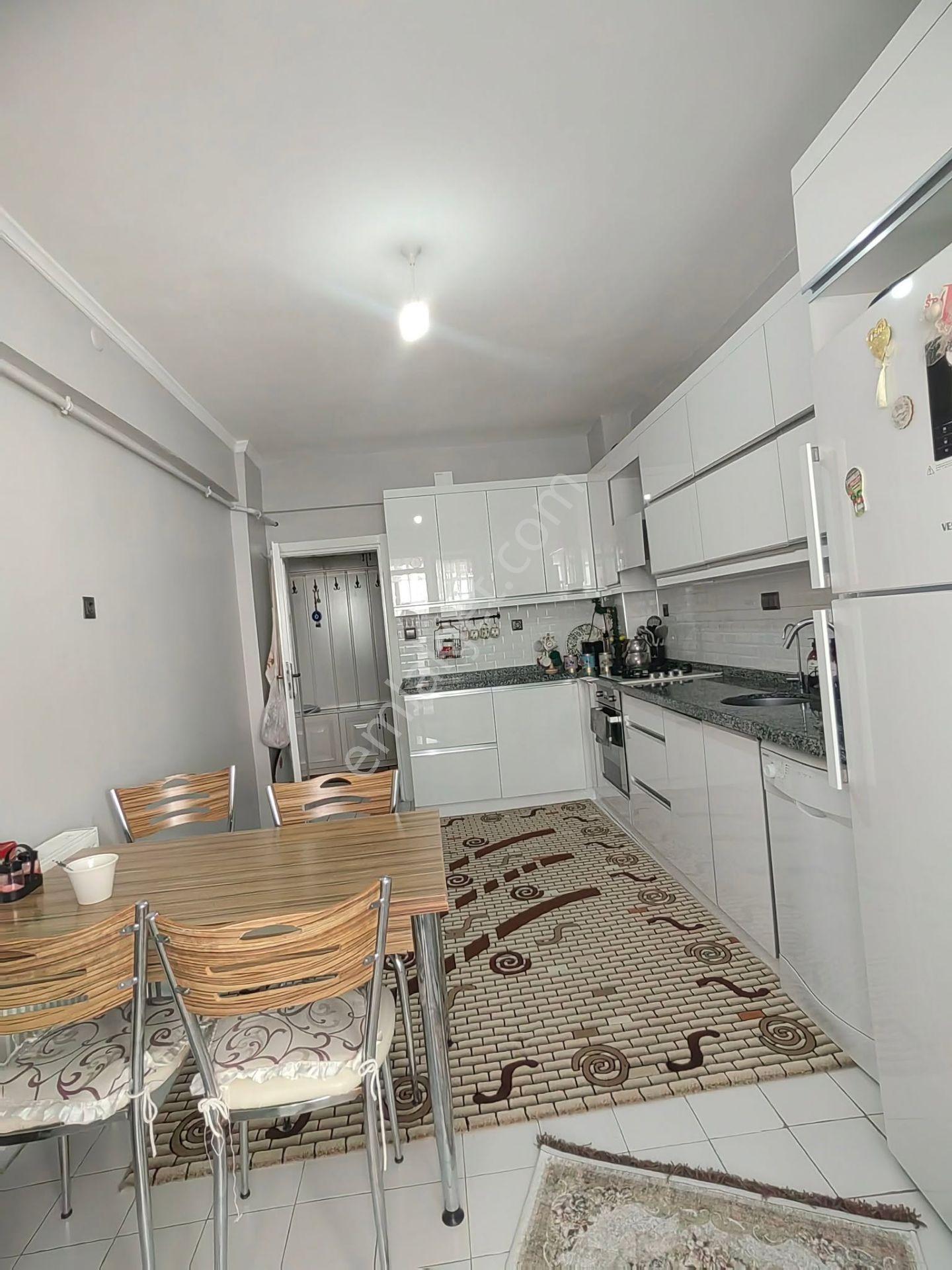 Nasreddin Emlaktan 24 Ağustos Caddesi Üzeri Satılık Bakımlı Daire — fotoğraf 18