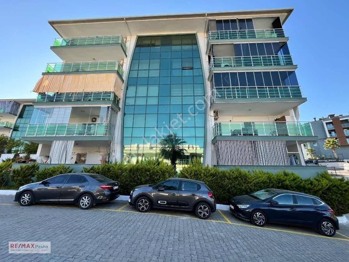 Kuşadası Ege Mahallesı Havuzlu Sıte İçerısınde Satılık Masrafsız 3+1 Daıre