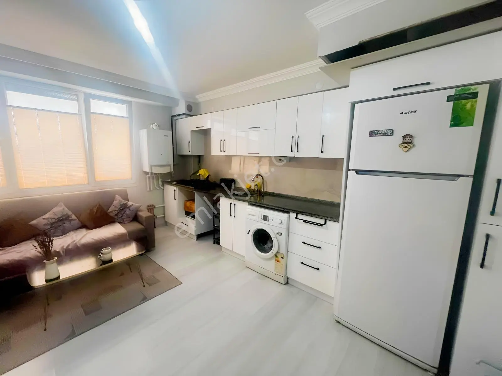 Bimondo'dan Şirintepe Mahallesi Kıyı Sokakta Satılık 1+1 Daire — fotoğraf 2