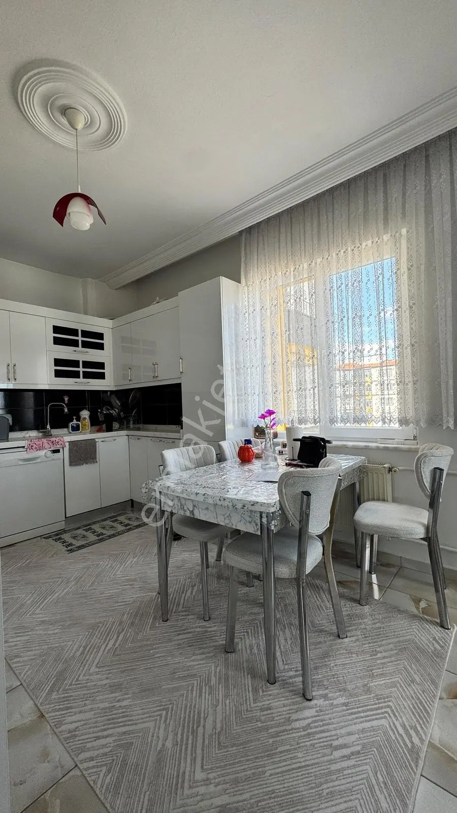 Mükemmel Konumda Özenle Yenilenmiş 3+1 Satılık Daire — fotoğraf 10