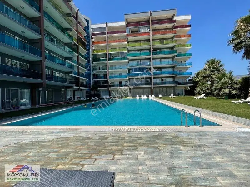 Bornova Park Evlerinde Havuzlu Sitede Satılık 1+1 Daire