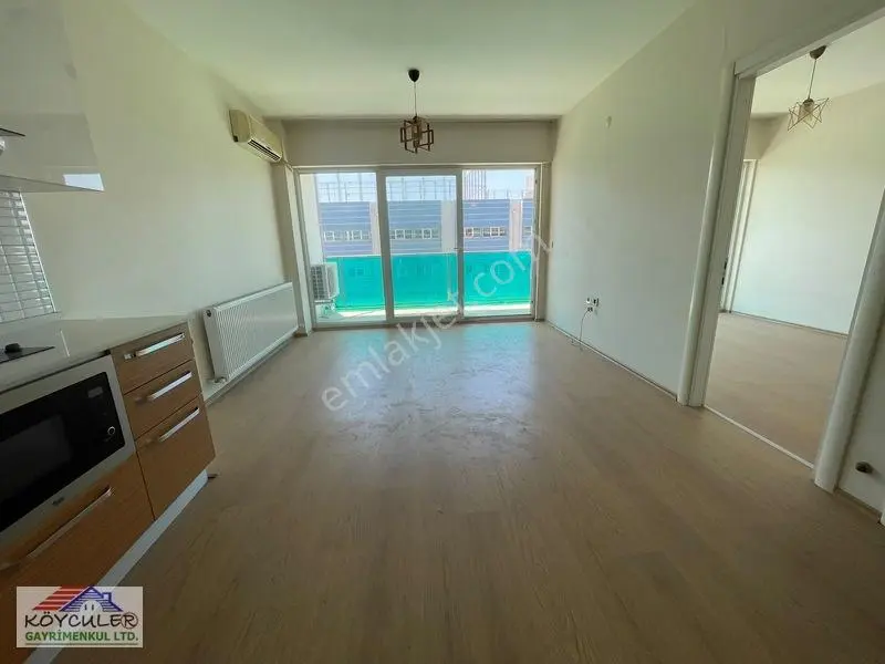 Bornova Park Evlerinde Havuzlu Sitede Satılık 1+1 Daire — fotoğraf 3