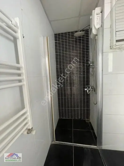 Bornova Park Evlerinde Havuzlu Sitede Satılık 1+1 Daire — fotoğraf 7