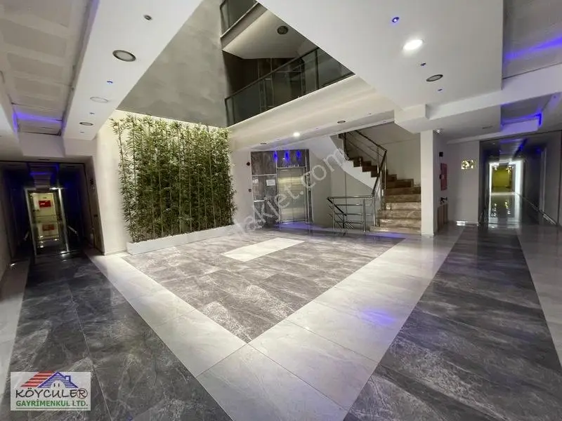 Bornova Park Evlerinde Havuzlu Sitede Satılık 1+1 Daire — fotoğraf 12