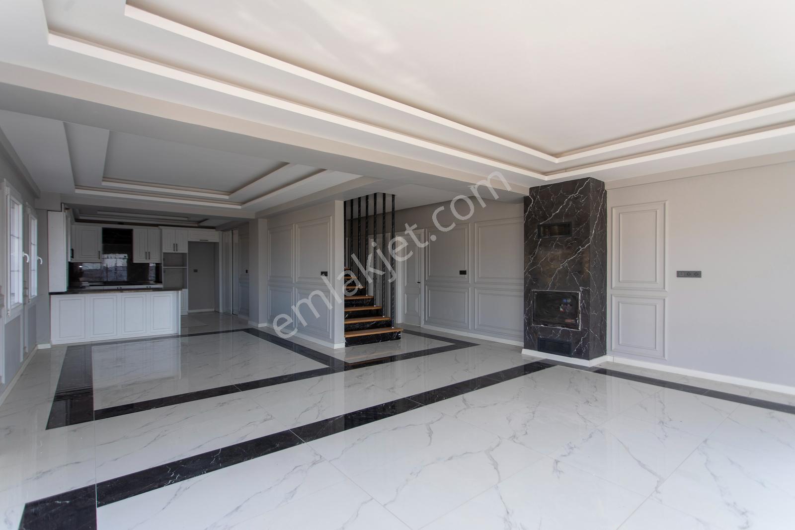 Foçaköy'de Satılık 5+1 Tam Müstakil Havuzlu Villa — fotoğraf 7