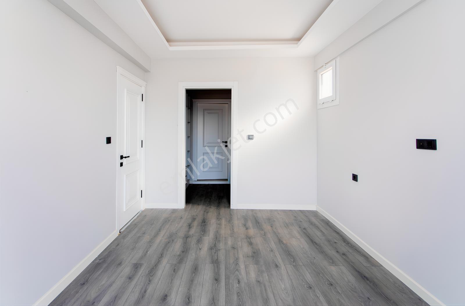 Foçaköy'de Satılık 5+1 Tam Müstakil Havuzlu Villa — fotoğraf 17