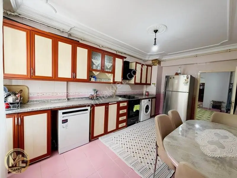 Toptancılarda 4+1 Fırsat Daire — fotoğraf 3