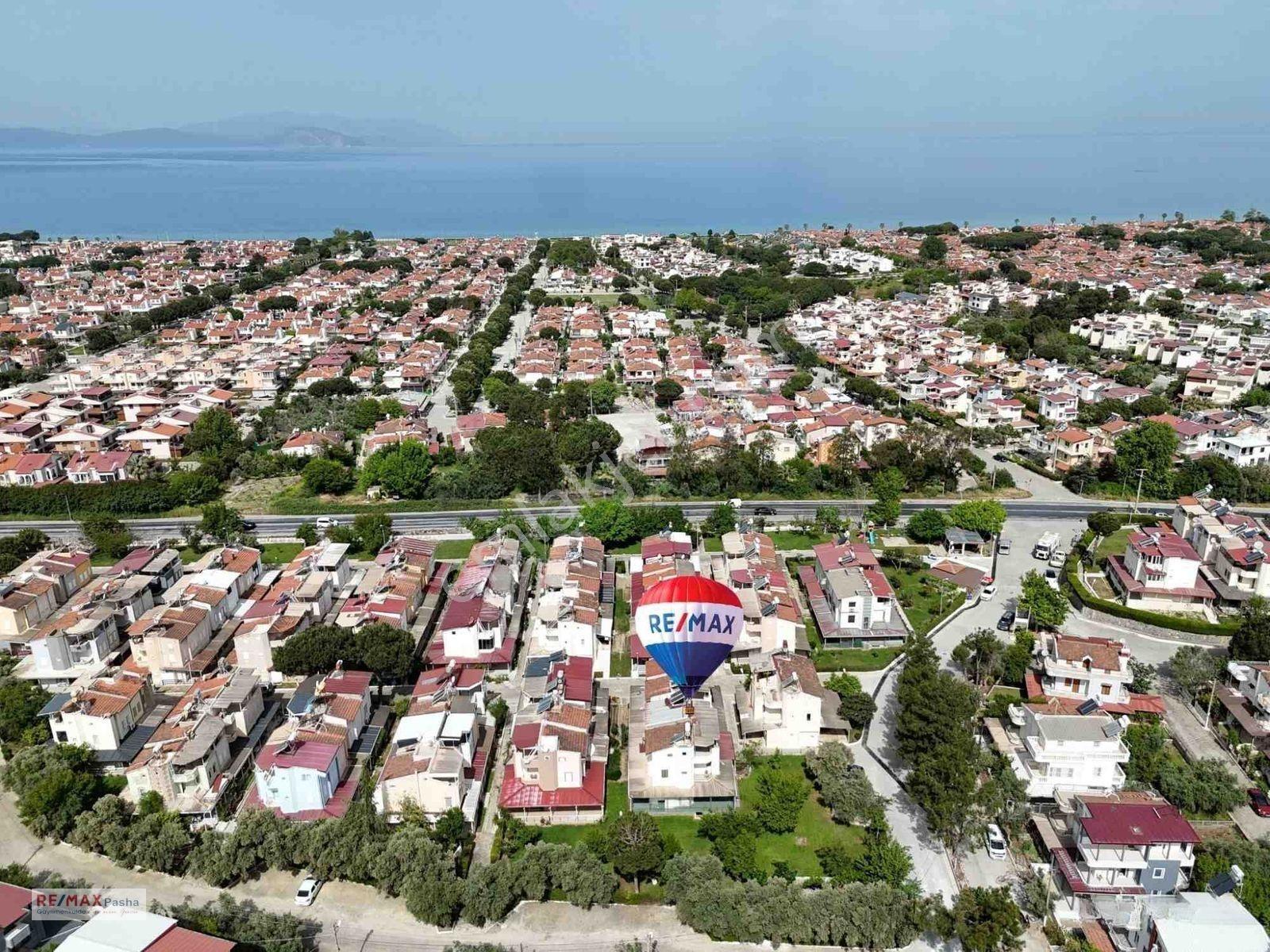 Kuşadası Sertaç Sitesi'nde Satılık 4+1 Villa