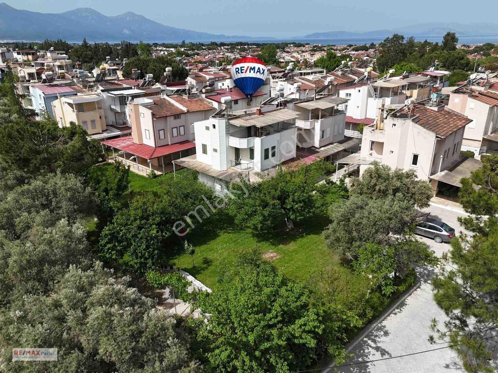 Kuşadası Sertaç Sitesi'nde Satılık 4+1 Villa — fotoğraf 2