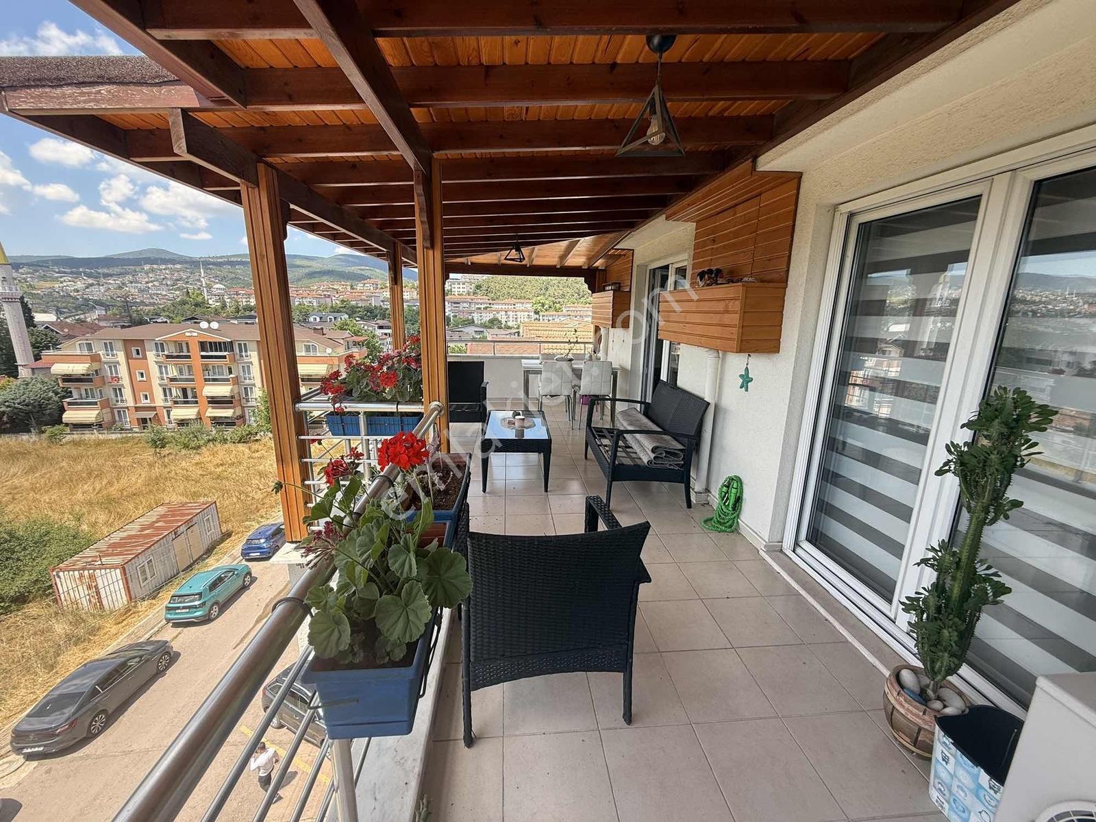 İzmit Plajyolu Satılık 3+1 Geniş Lüks Dubleks Daire — fotoğraf 8