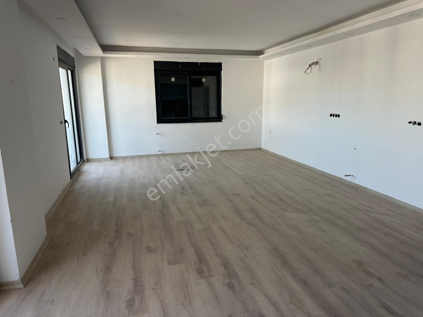 Aydın Mahallesinde Havuzlu Sitede | Sıfır 2+1 | Takasa Açık — fotoğraf 7