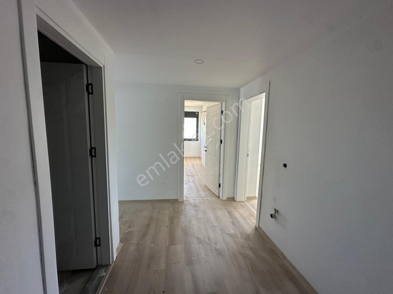 Aydın Mahallesinde Havuzlu Sitede | Sıfır 2+1 | Takasa Açık — fotoğraf 11