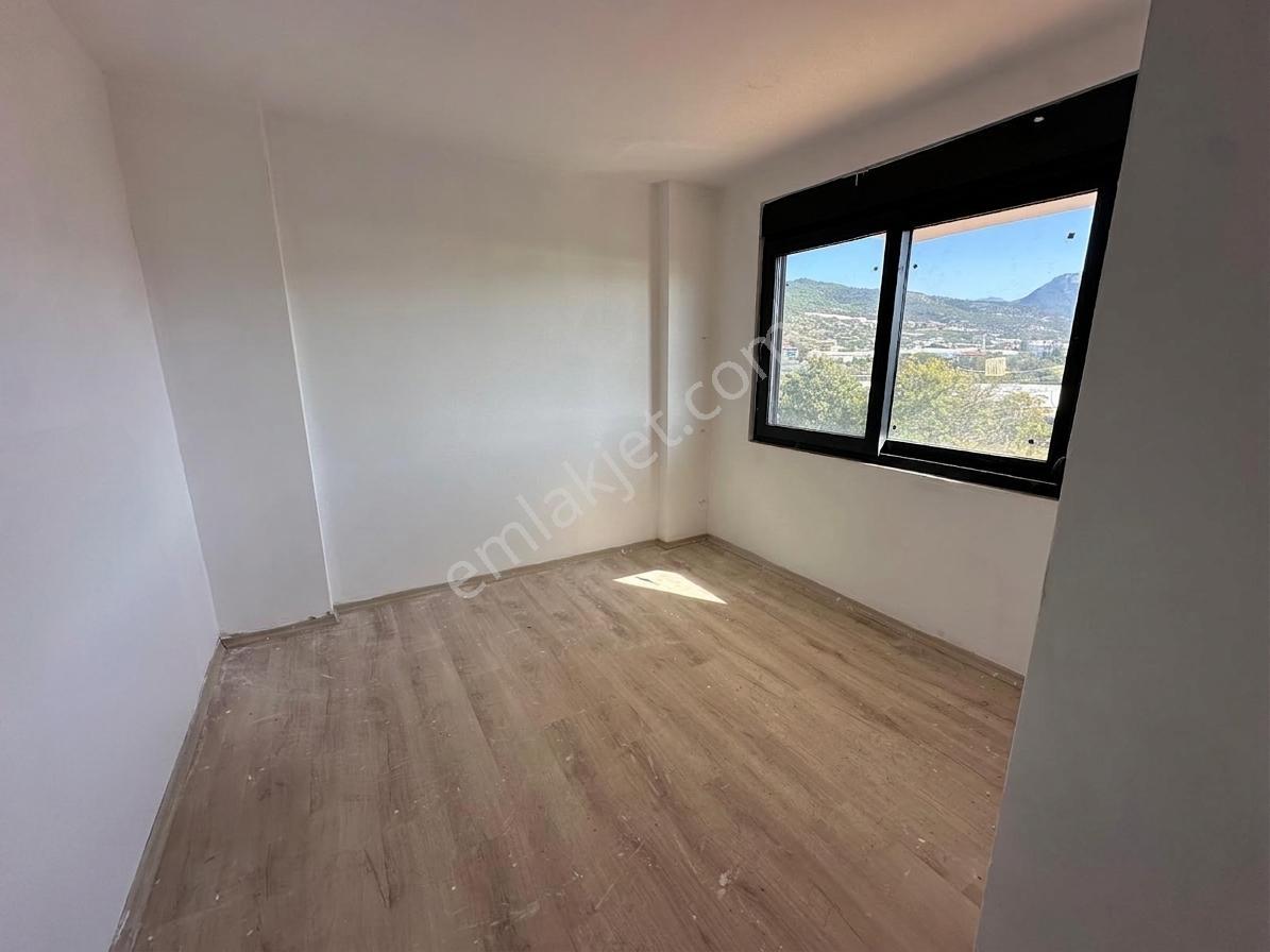 Aydın Mahallesinde Havuzlu Sitede | Sıfır 2+1 | Takasa Açık — fotoğraf 12