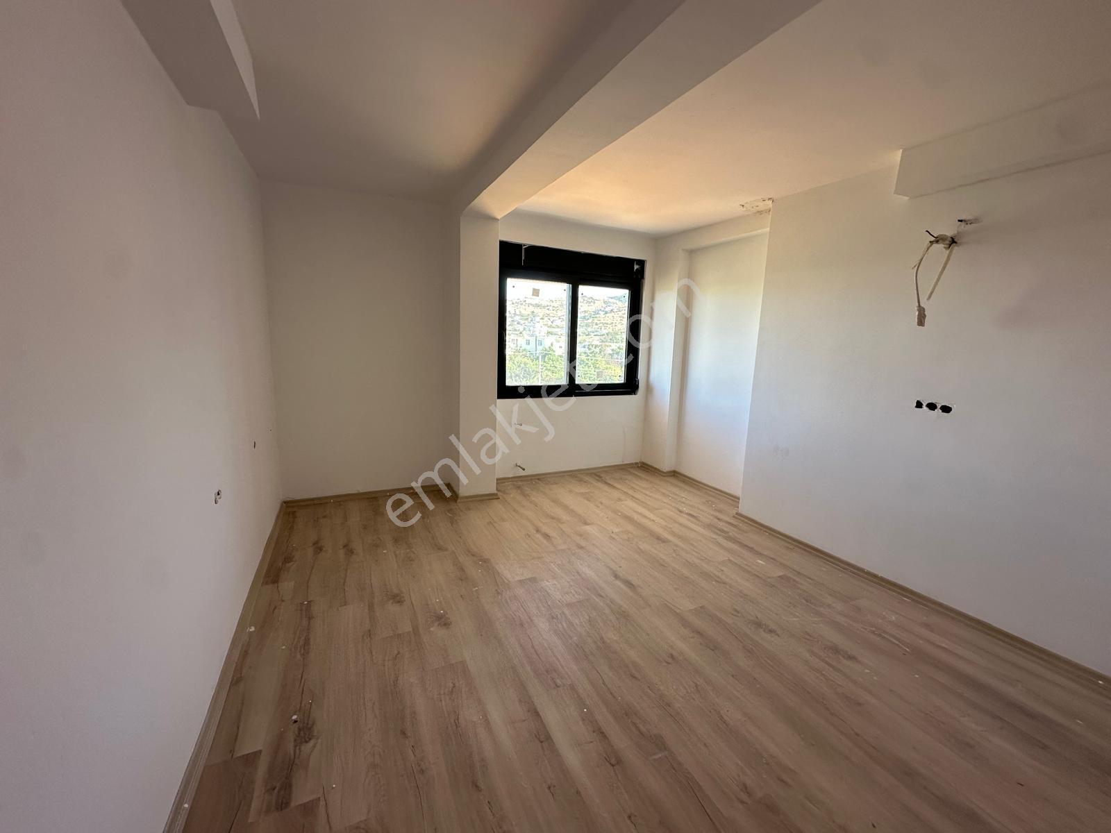 Aydın Mahallesinde Havuzlu Sitede | Sıfır 2+1 | Takasa Açık — fotoğraf 14