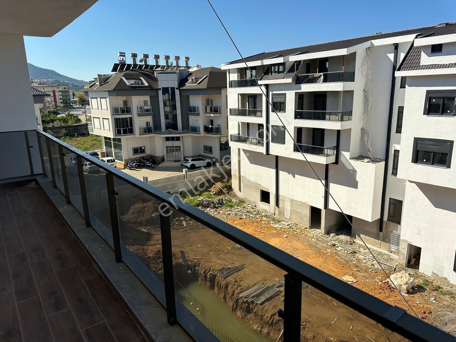 Aydın Mahallesinde Havuzlu Sitede | Sıfır 2+1 | Takasa Açık — fotoğraf 17