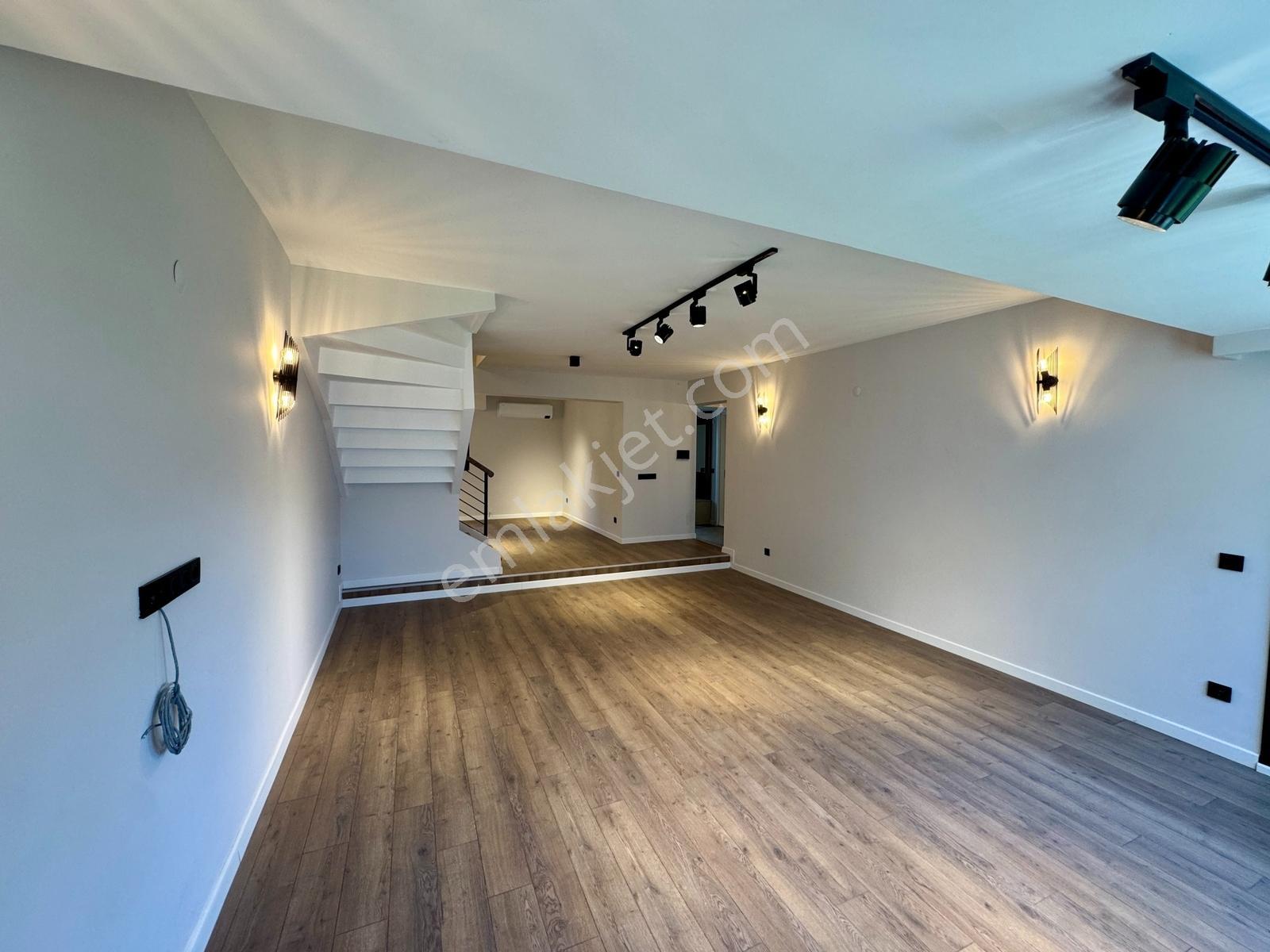 Select'ten Armutalan'da Satılık Bahçeli 4+1 Site İçinde Villa — fotoğraf 8
