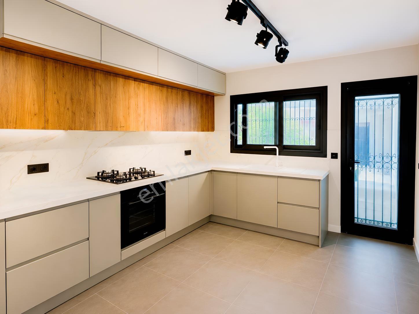 Select'ten Armutalan'da Satılık Bahçeli 4+1 Site İçinde Villa — fotoğraf 11