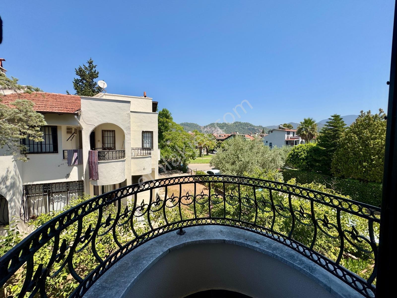 Select'ten Armutalan'da Satılık Bahçeli 4+1 Site İçinde Villa — fotoğraf 20