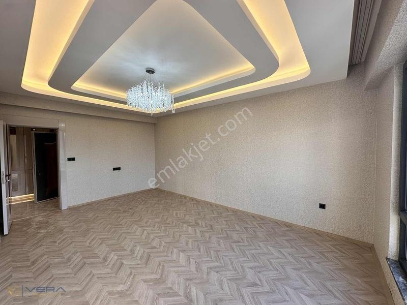 İbnisina Hakkı Orhan`da Satılık Ara Kat Ön Cephe Sıfır 2.5+1 — fotoğraf 4