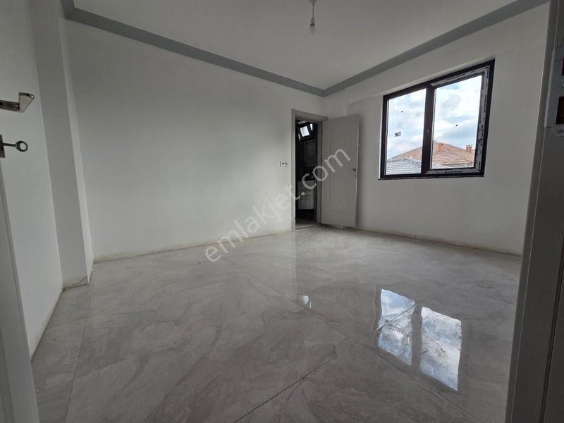 Ara Kat Ön Cephe 3+1 Lüks Daire | Ebeveyn Banyolu للبيع ٣+١ شقة — fotoğraf 4