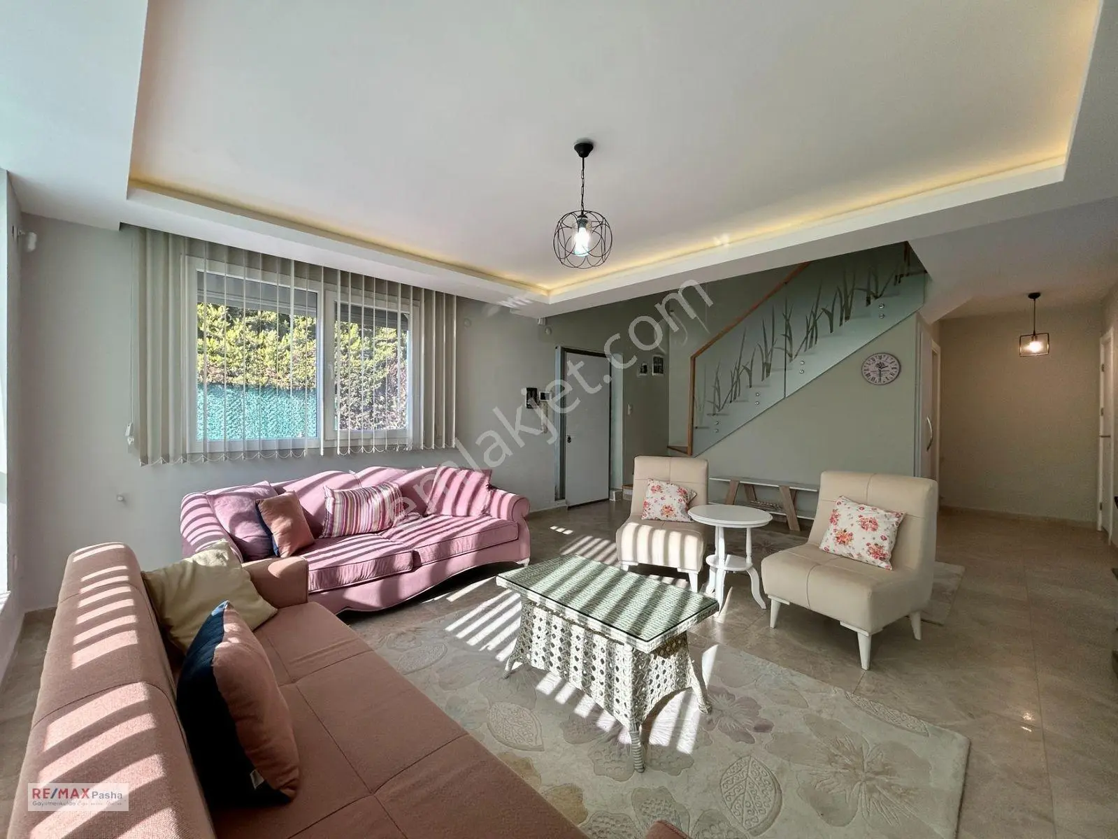 Kuşadası'nda 500 M² Arsa İçerisinde, Özel Havuzlu, Tam Müstakil 4+1 Villa — fotoğraf 8