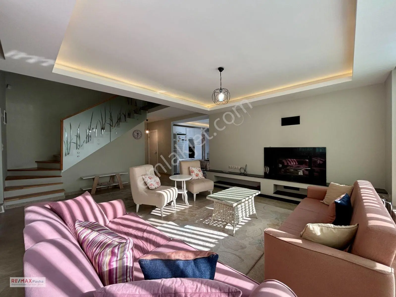 Kuşadası'nda 500 M² Arsa İçerisinde, Özel Havuzlu, Tam Müstakil 4+1 Villa — fotoğraf 10